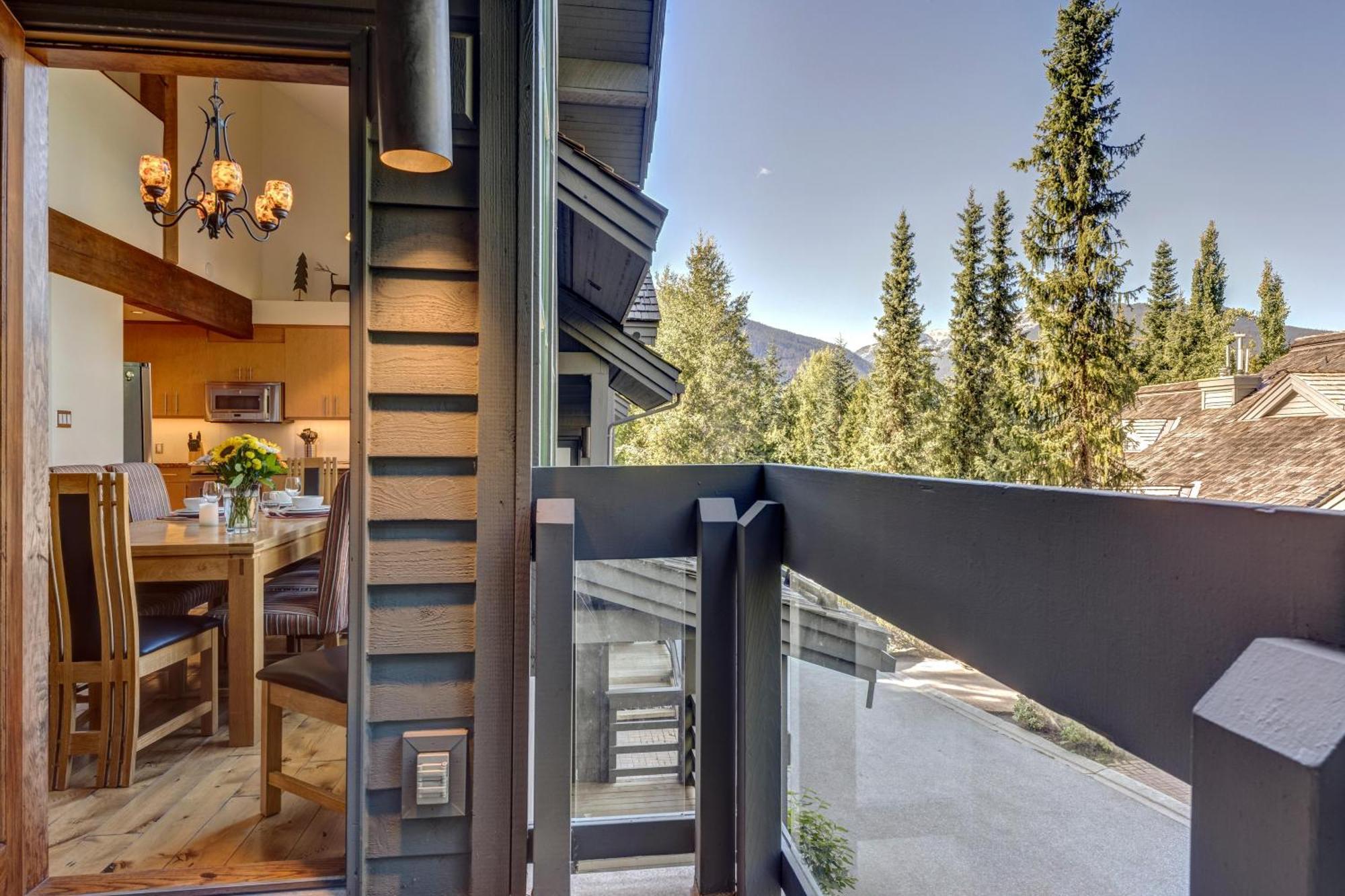 Northern Lights 21 Whistler Exterior foto